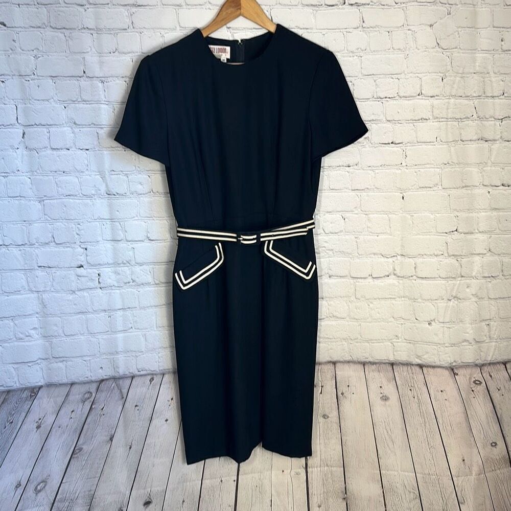 Maggy London Women’s Black Sheath Dress Shoulder Pads Beige Trimmed Pockets‎ 10